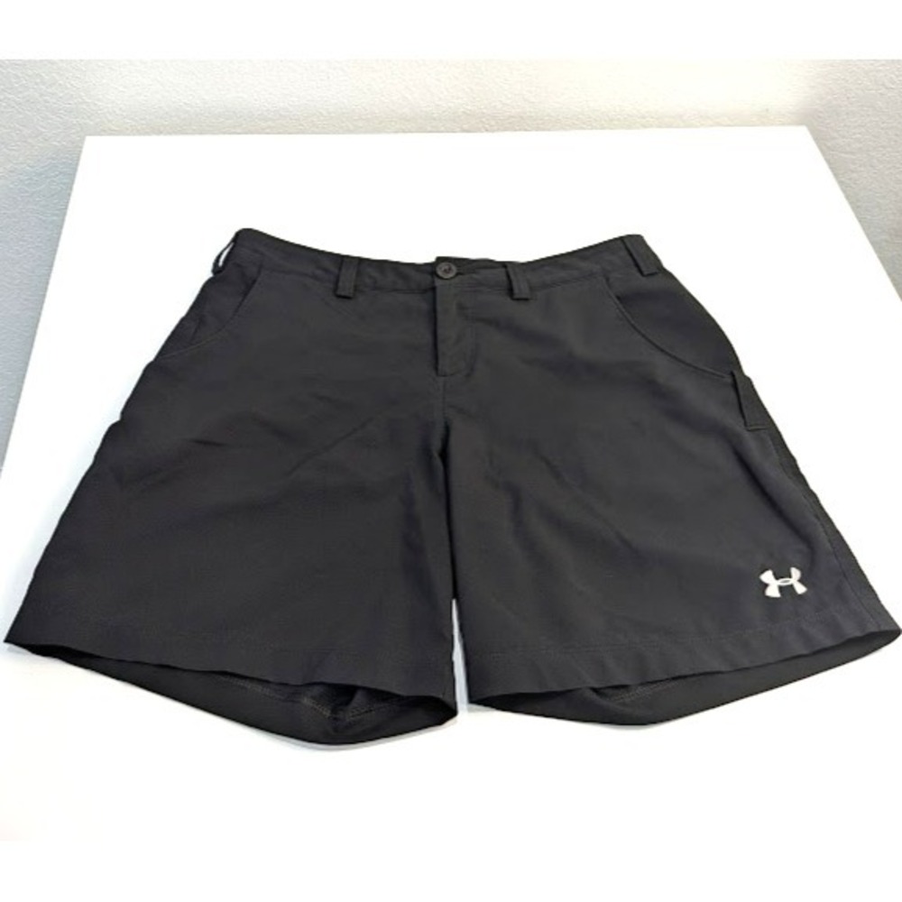 Under Armour Women's Mid-Rise Loose Fit Shorts Size 6 Black Golf Flat Front